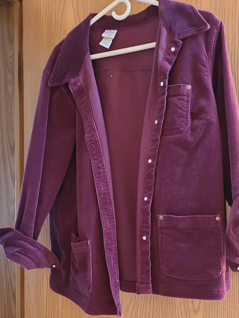 Women's Corduroy Shirt Jacket in Plum